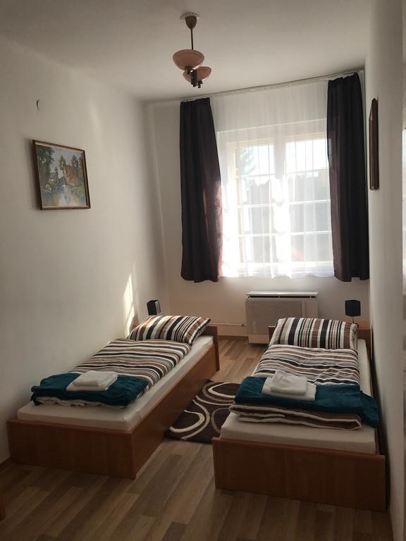 Eva Apartman Apartment Miskolc Exterior photo